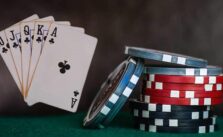 Những bộ bài tẩy tốt mà bạn có thể có trong poker